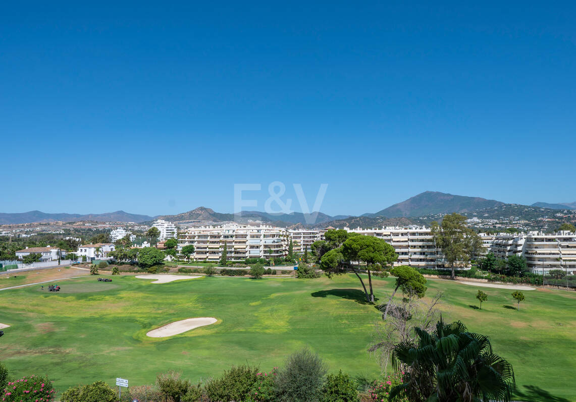 Appartement avec vue sur la mer panoramique à Guadalmina Alta