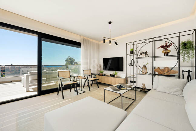 Penthouse de luxe de style contemporain avec vue panoramique sur la mer à Nueva Andalucía