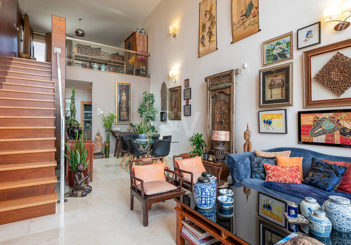 Casa adosada contemporánea con vistas panorámicas al mar y la montaña en El Paraíso Alto