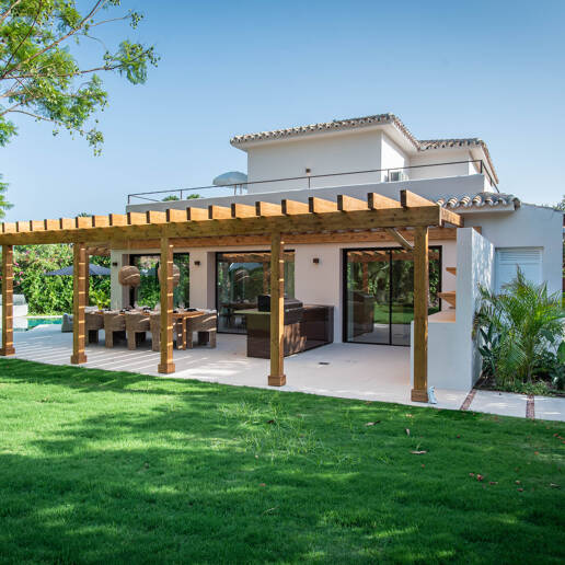 Beautiful Modern Villa with Chic Interior Design in Guadalmina