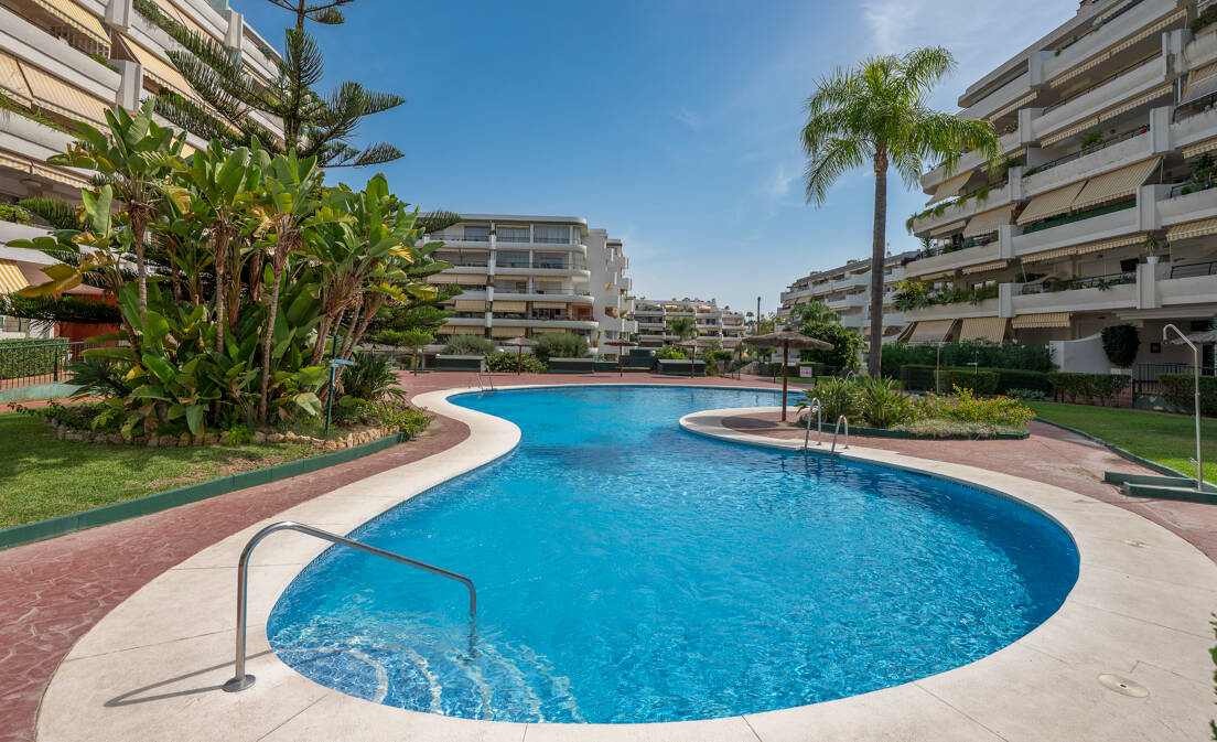 Appartement à vendre en Guadalmina Alta, San Pedro de Alcantara avec 3 chambres, 3 salles de bains et a piscine...