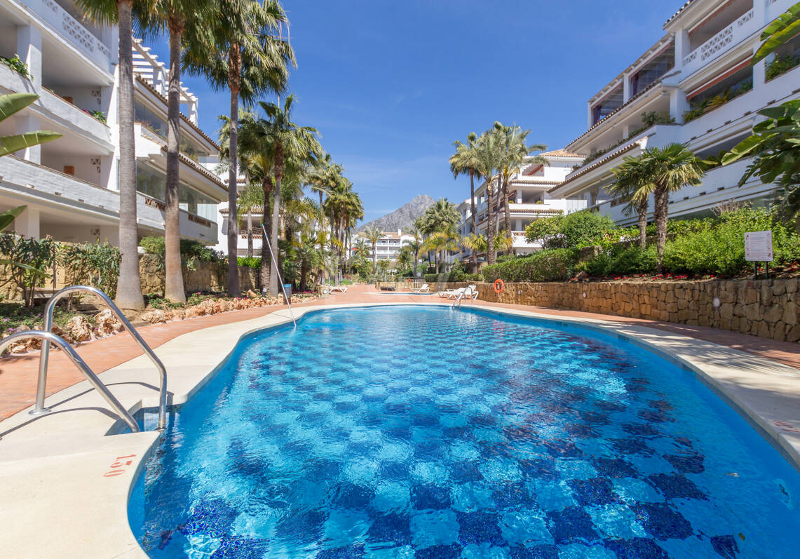 3 bedrooms Frontline Beach Apartment in Las Cañas Beach, Marbella Golden Mile