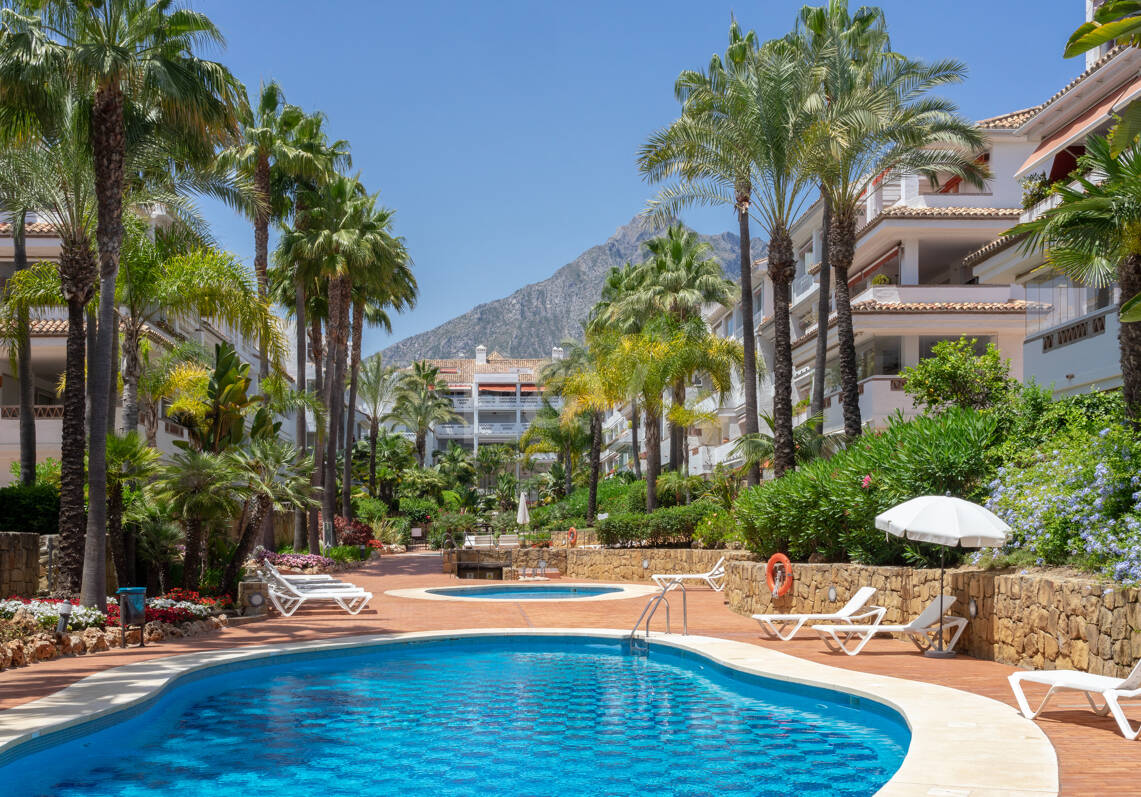 3 bedrooms Frontline Beach Apartment in Las Cañas Beach, Marbella Golden Mile