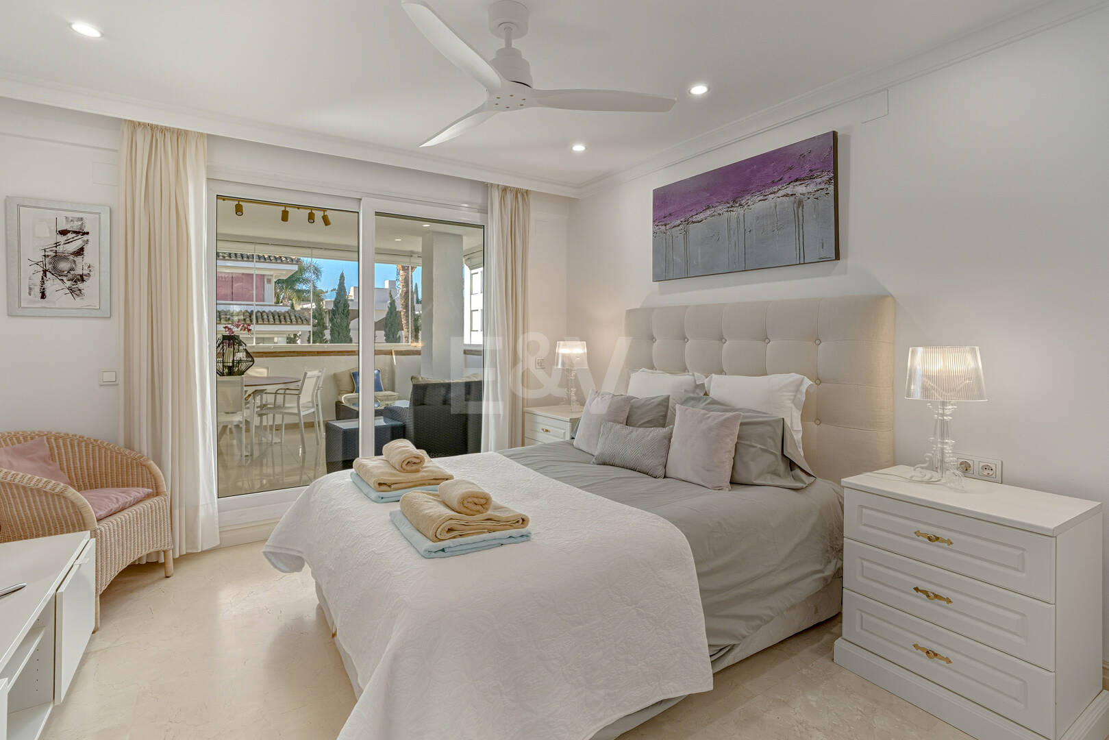 3 bedrooms Frontline Beach Apartment in Las Cañas Beach, Marbella Golden Mile