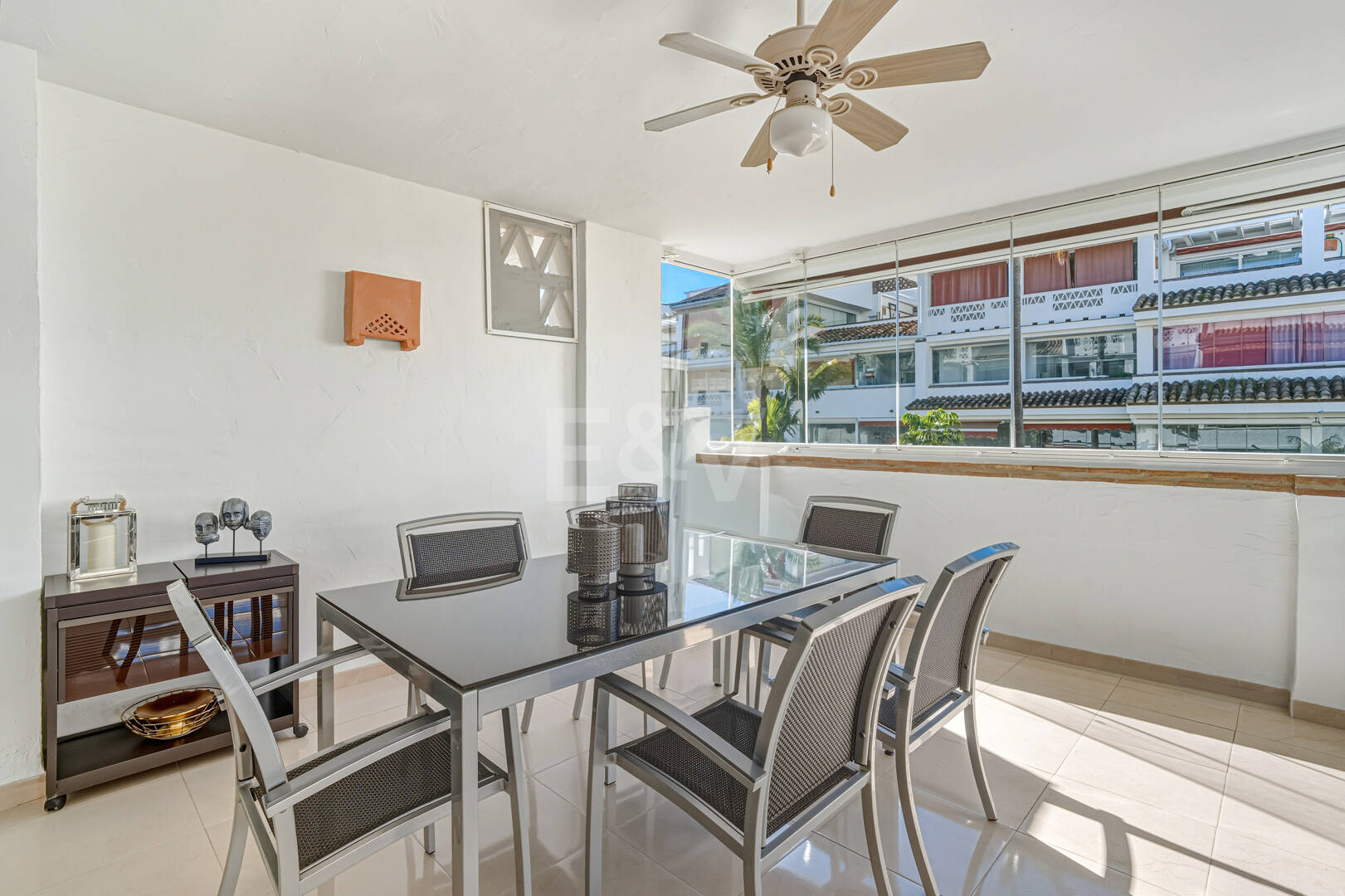 3 bedrooms Frontline Beach Apartment in Las Cañas Beach, Marbella Golden Mile