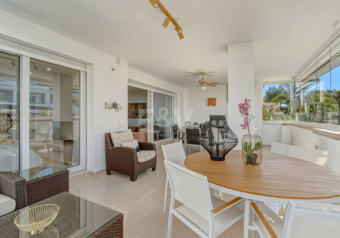 3 bedrooms Frontline Beach Apartment in Las Cañas Beach, Marbella Golden Mile