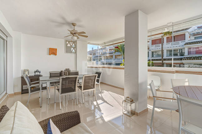 3 bedrooms Frontline Beach Apartment in Las Cañas Beach, Marbella Golden Mile