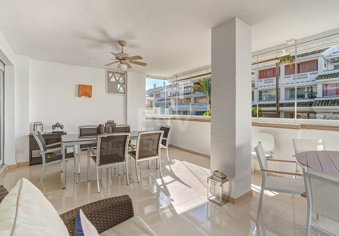 3 bedrooms Frontline Beach Apartment in Las Cañas Beach, Marbella Golden Mile