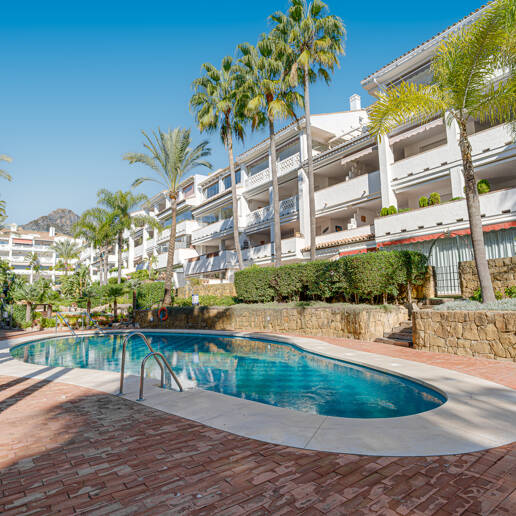 3 bedrooms Frontline Beach Apartment in Las Cañas Beach, Marbella Golden Mile