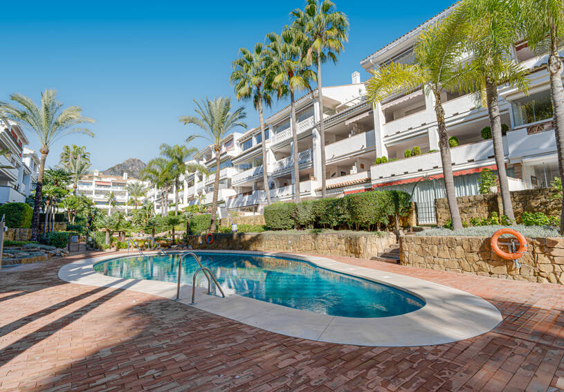 3 bedrooms Frontline Beach Apartment in Las Cañas Beach, Marbella Golden Mile