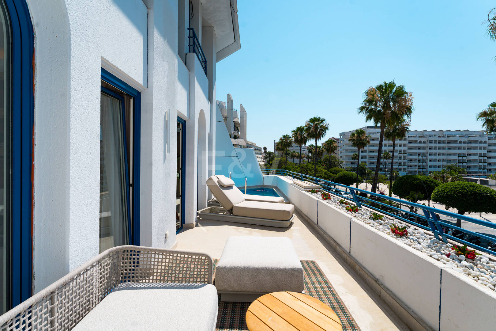 Duplex à vendre en Beach Side Golden Mile, Marbella Golden Mile