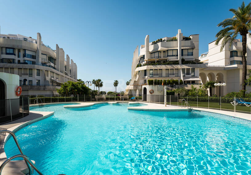 Duplex à vendre en Beach Side Golden Mile, Marbella Golden Mile