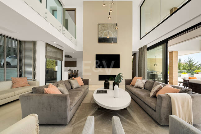 Luxury Villa with Breathtaking Panoramic Sea Views in La Alquería