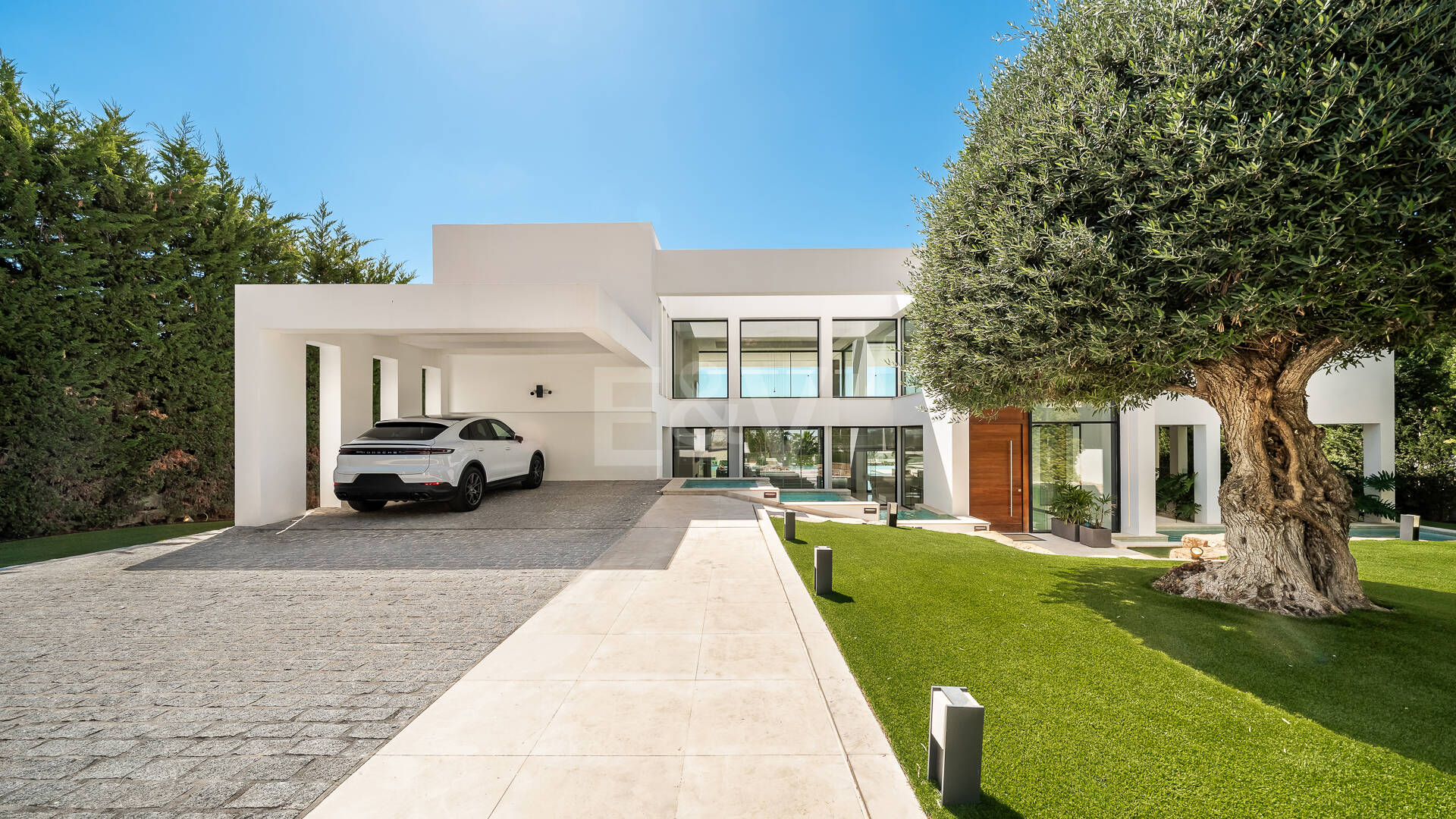 Luxury Villa with Breathtaking Panoramic Sea Views in La Alquería