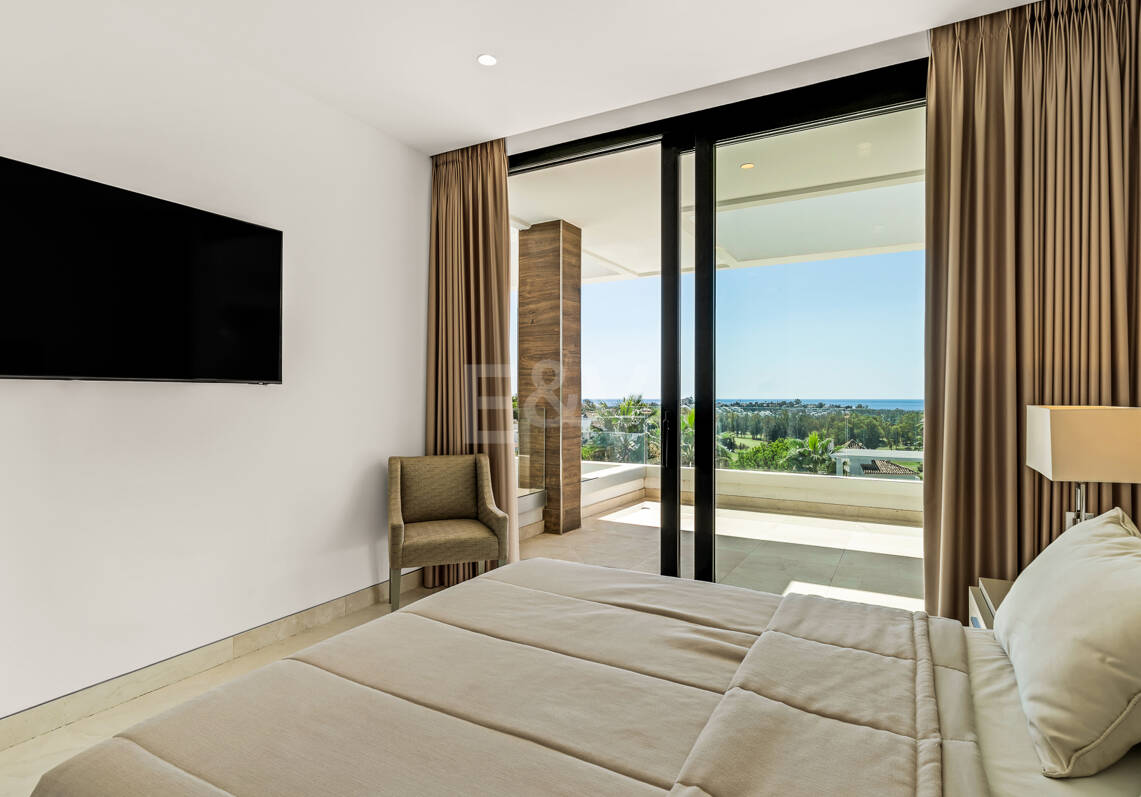 Luxury Villa with Breathtaking Panoramic Sea Views in La Alquería