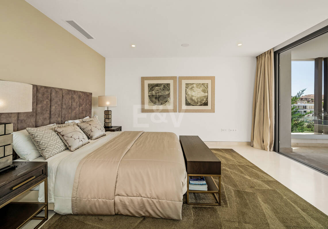 Luxury Villa with Breathtaking Panoramic Sea Views in La Alquería