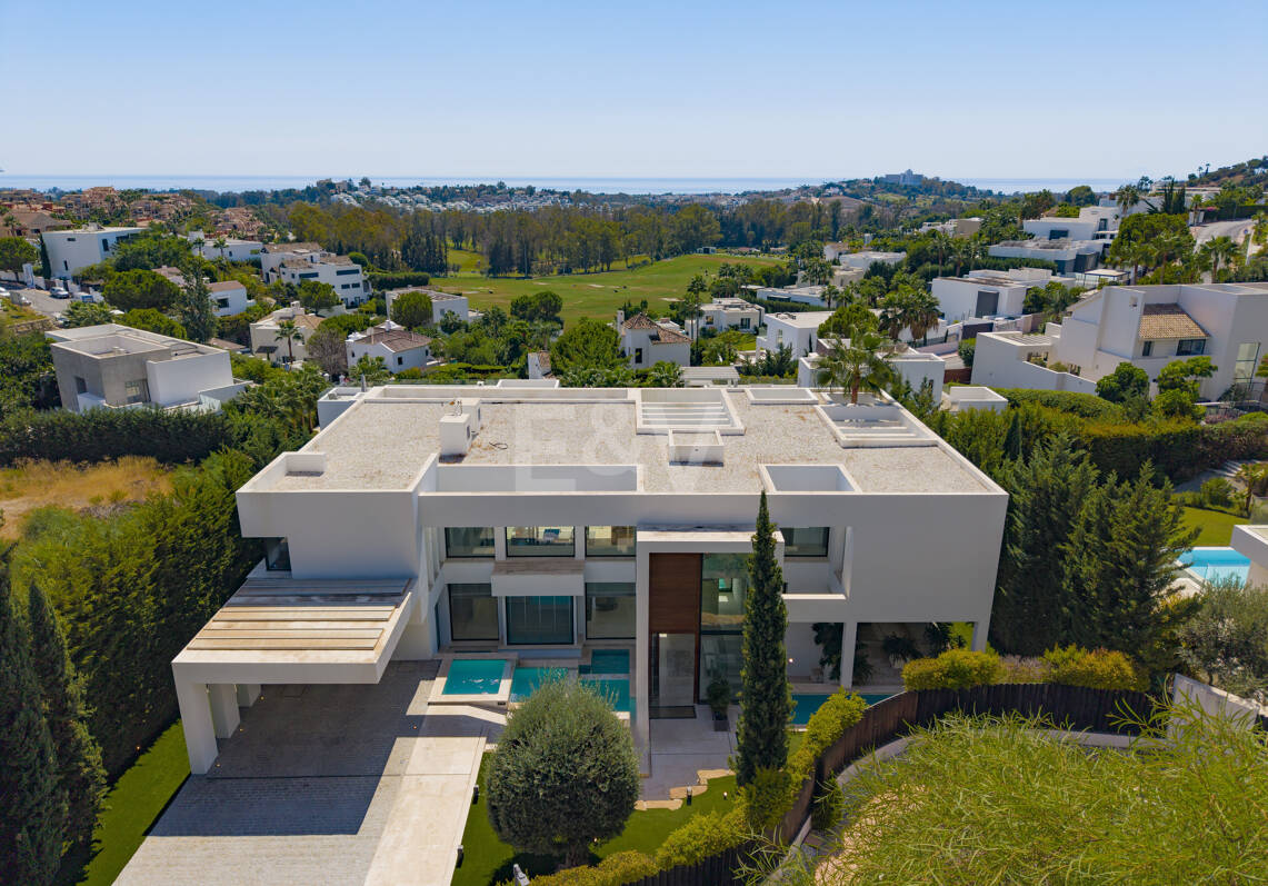Luxury Villa with Breathtaking Panoramic Sea Views in La Alquería