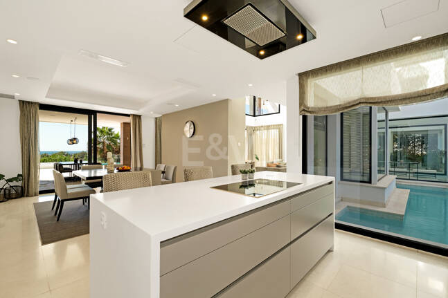Luxury Villa with Breathtaking Panoramic Sea Views in La Alquería