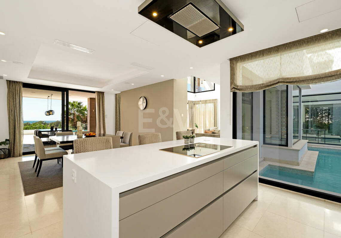 Luxury Villa with Breathtaking Panoramic Sea Views in La Alquería