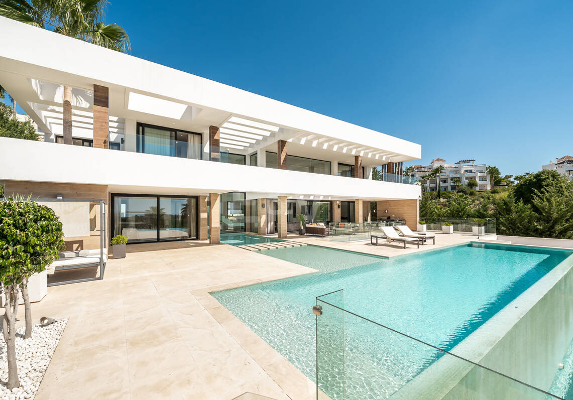 Luxury Villa with Breathtaking Panoramic Sea Views in La Alquería