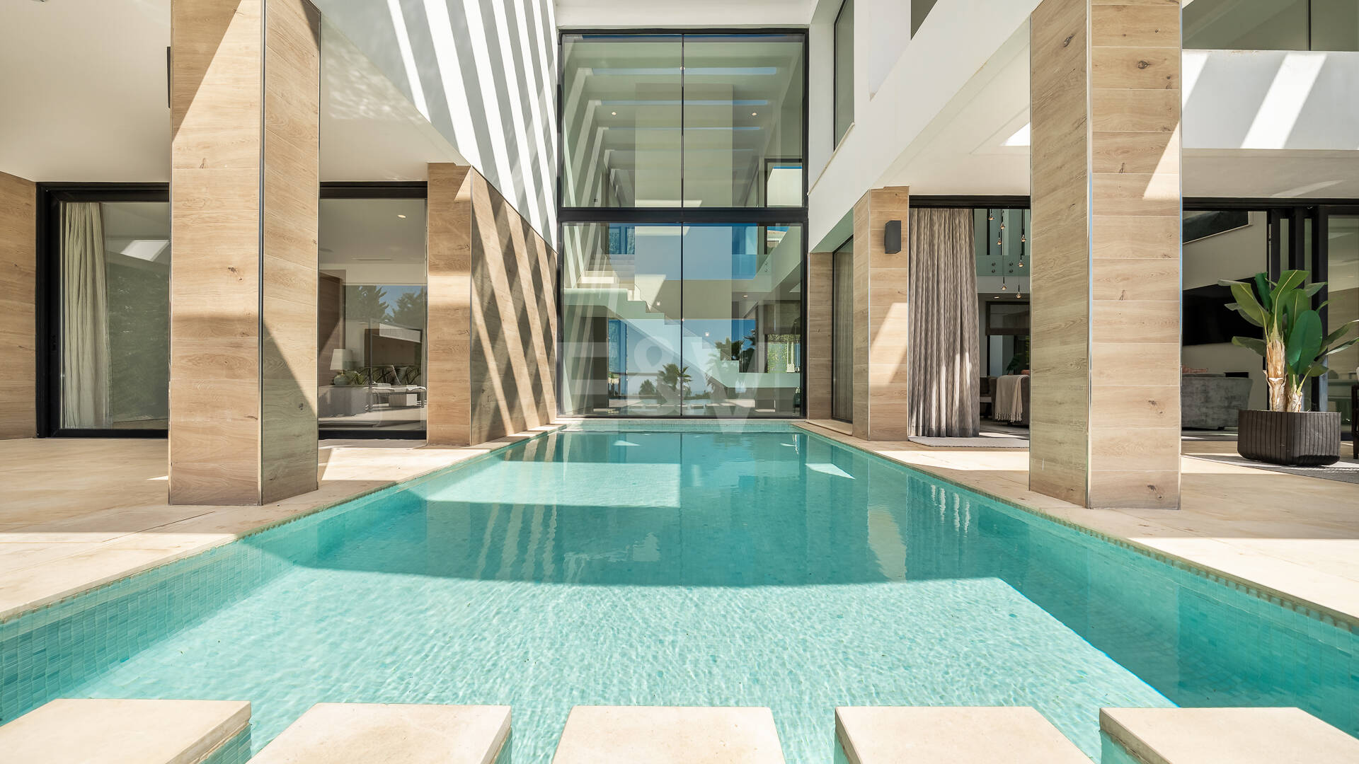 Luxury Villa with Breathtaking Panoramic Sea Views in La Alquería