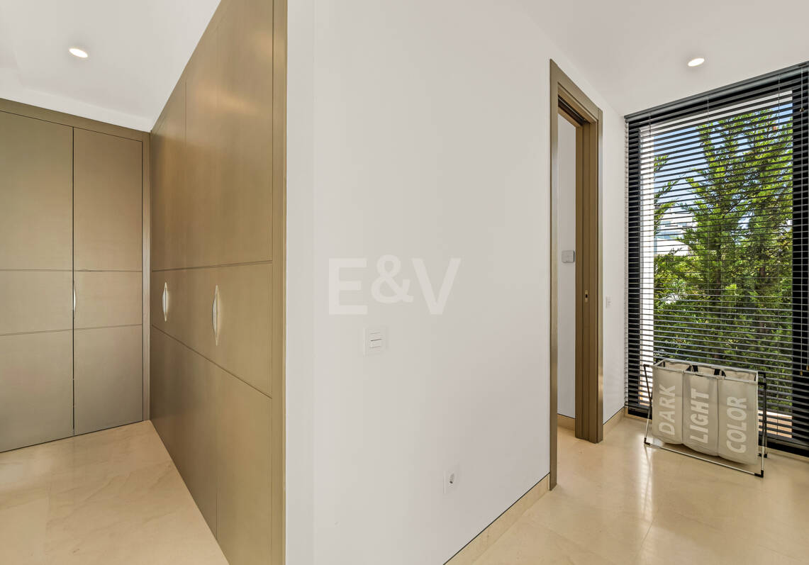 Luxury Villa with Breathtaking Panoramic Sea Views in La Alquería