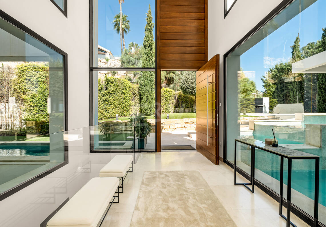 Luxury Villa with Breathtaking Panoramic Sea Views in La Alquería