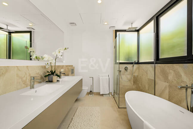 Luxury Villa with Breathtaking Panoramic Sea Views in La Alquería