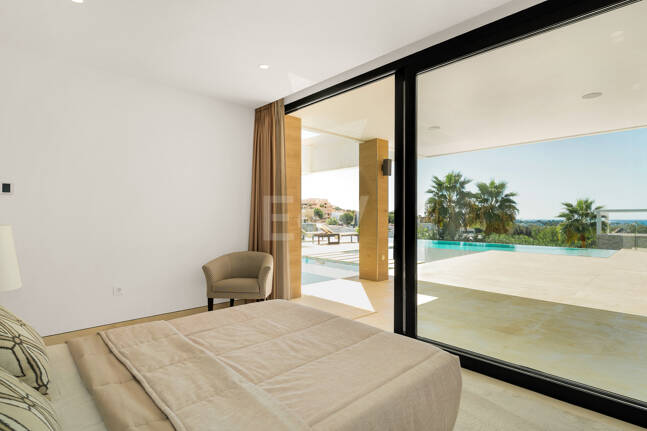Luxury Villa with Breathtaking Panoramic Sea Views in La Alquería