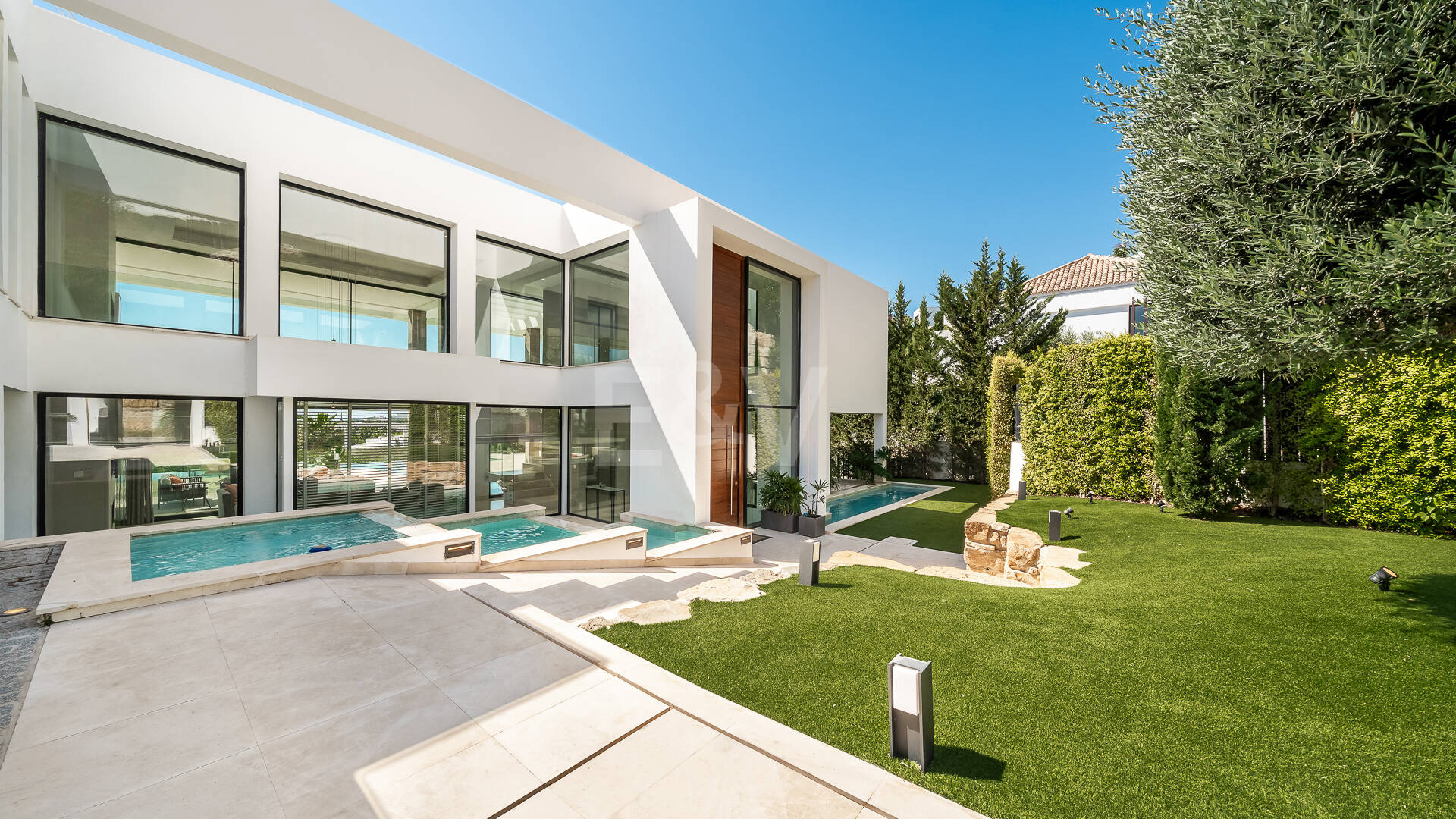 Luxury Villa with Breathtaking Panoramic Sea Views in La Alquería