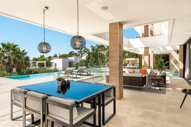 Luxury Villa with Breathtaking Panoramic Sea Views in La Alquería