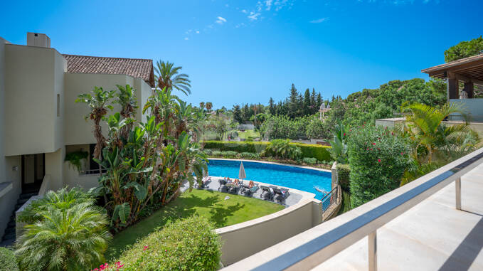 Eleganter Wohnsitz mit Panoramablick aufs Meer in Imara, Marbella