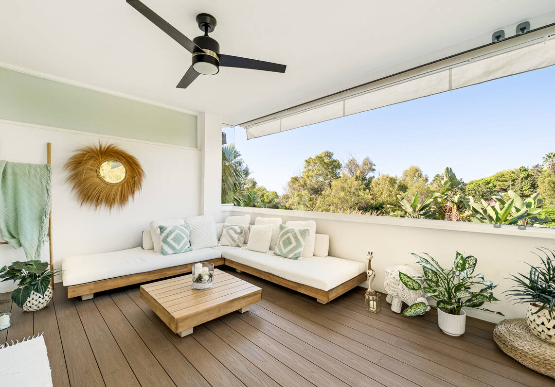 Sophisticated Apartment in Boutique Community, Just 3 Minutes walk from Puente Romano