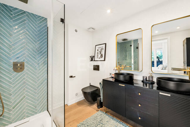 Sophisticated Apartment in Boutique Community, Just 3 Minutes walk from Puente Romano