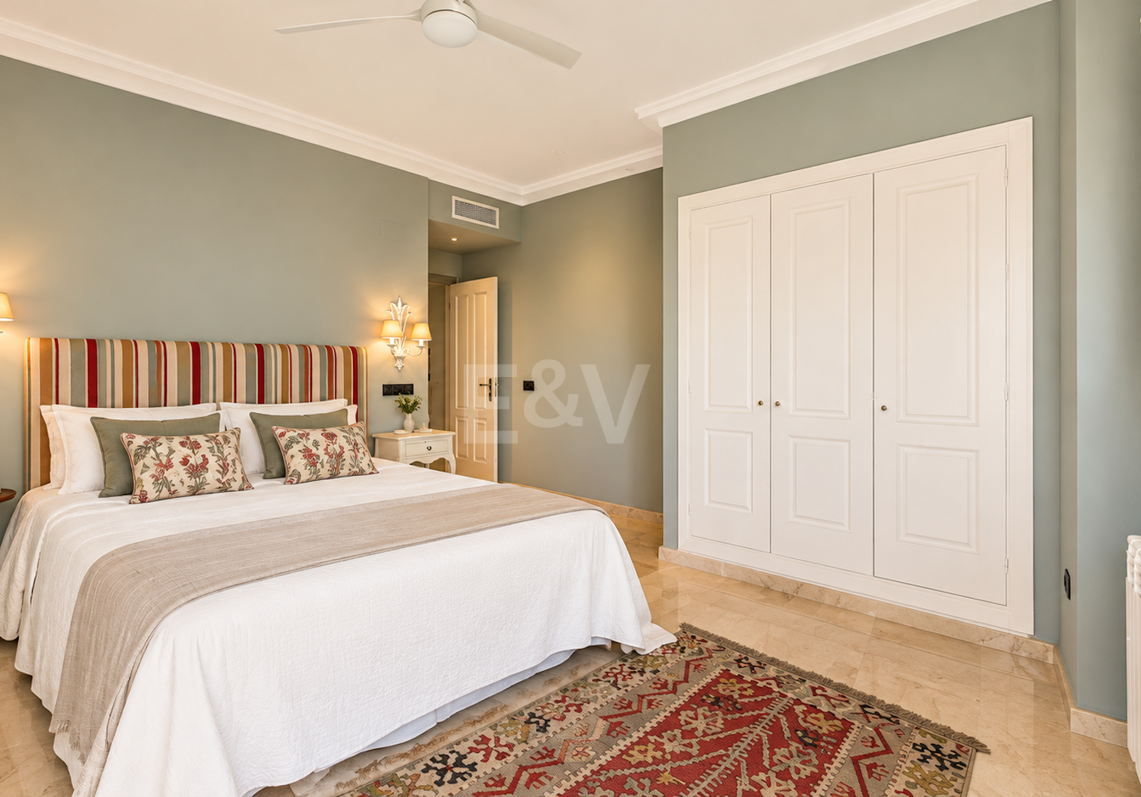 Elegancki Penthouse z widokiem na morze panoramiczne w El Rosario, Marbella