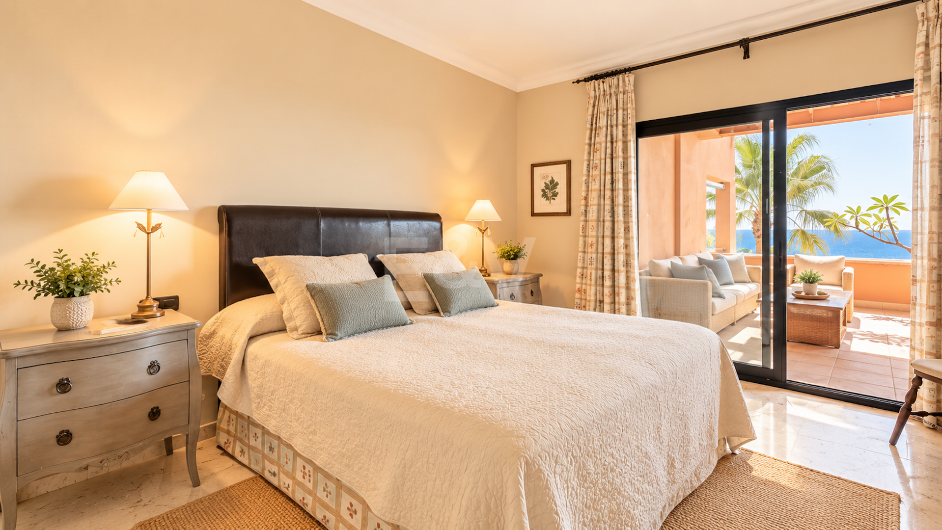 Elegancki Penthouse z widokiem na morze panoramiczne w El Rosario, Marbella