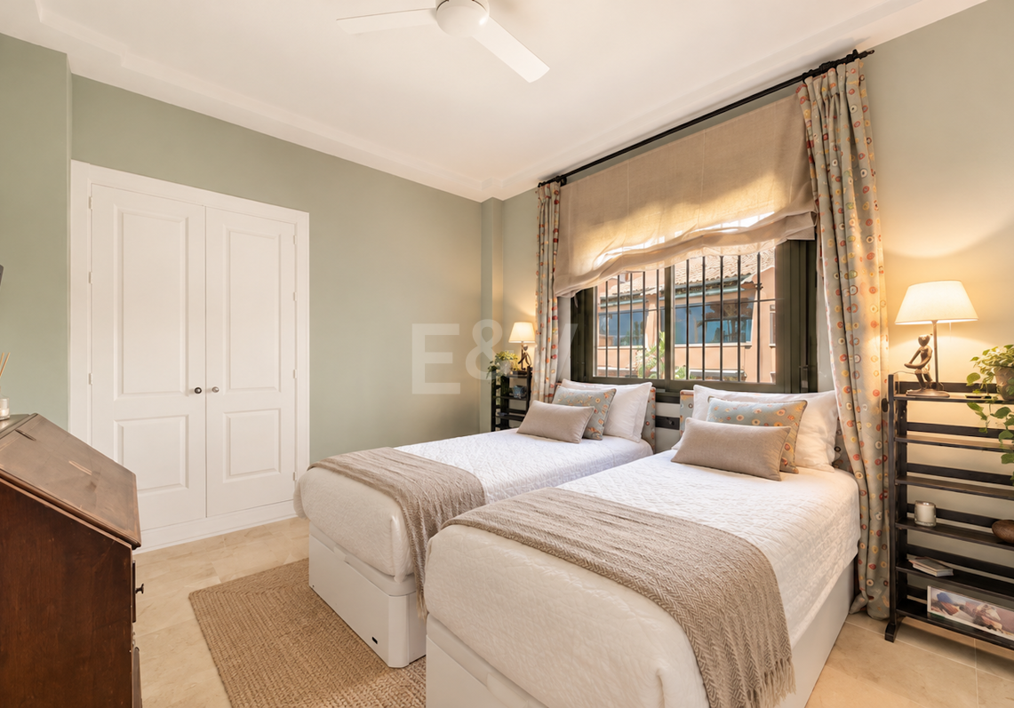 Elegancki Penthouse z widokiem na morze panoramiczne w El Rosario, Marbella