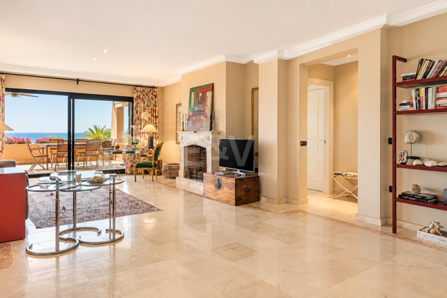 Elegancki Penthouse z widokiem na morze panoramiczne w El Rosario, Marbella