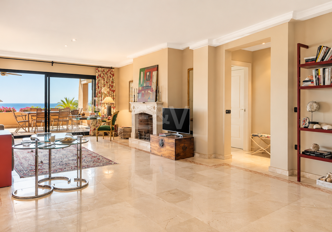 Elegancki Penthouse z widokiem na morze panoramiczne w El Rosario, Marbella
