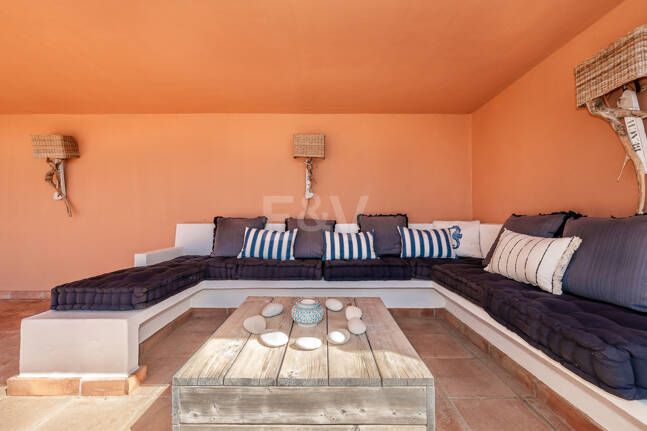 Contemporary Villa with Panoramic Views in La Heredia of Monte Mayor
