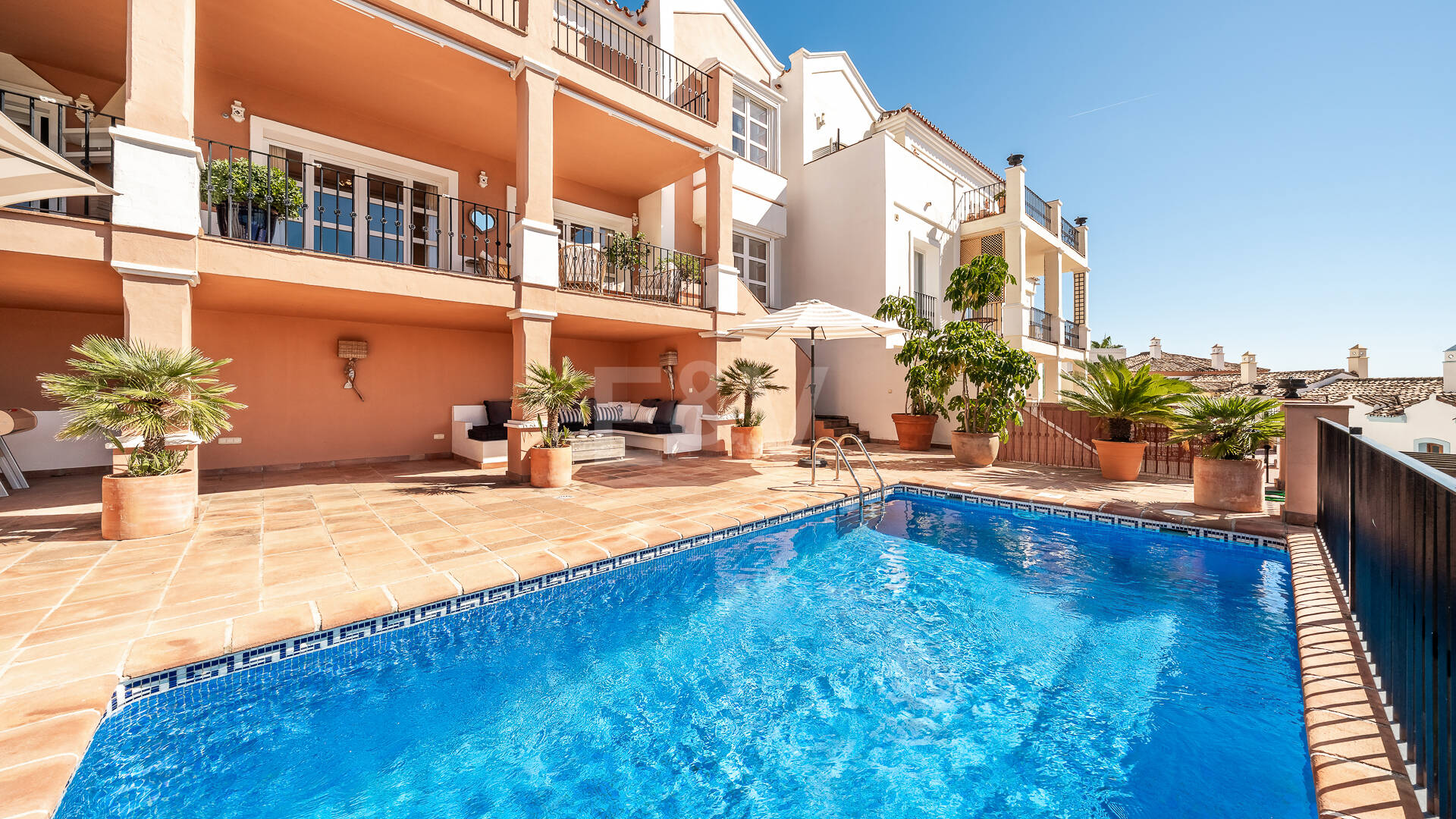 Contemporary Villa with Panoramic Views in La Heredia of Monte Mayor