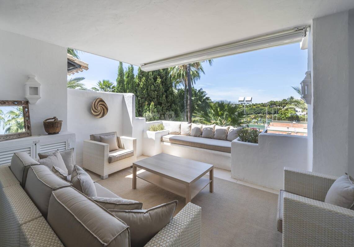 Ático dúplex elegante en Marina Puente Romano
