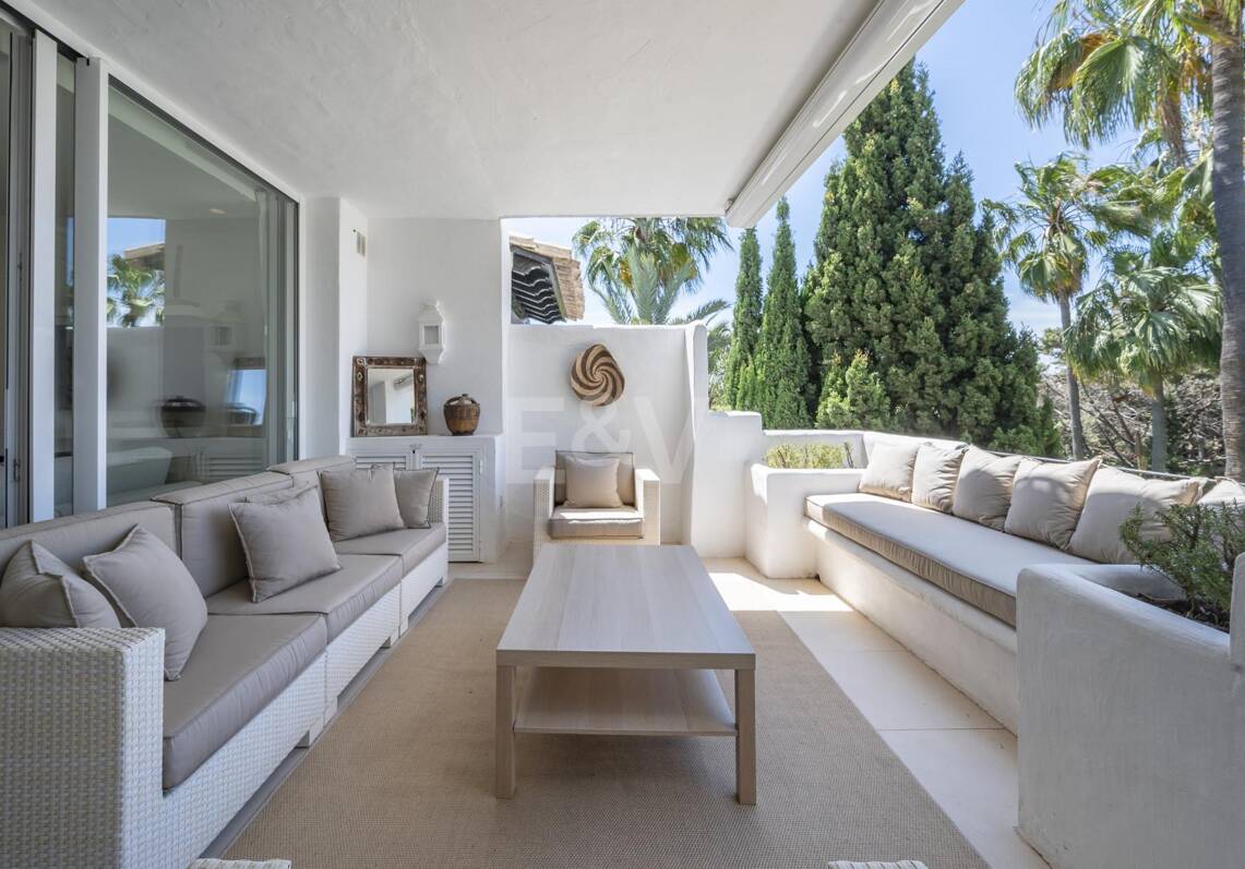 Ático dúplex elegante en Marina Puente Romano