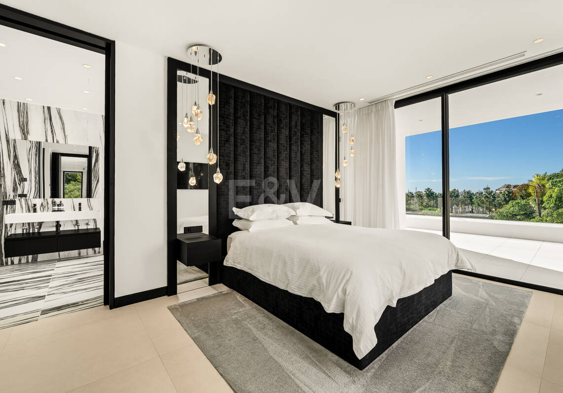 Villa contemporánea de lujo en Las Lomas del Marbella Club, Milla de Oro de Marbella