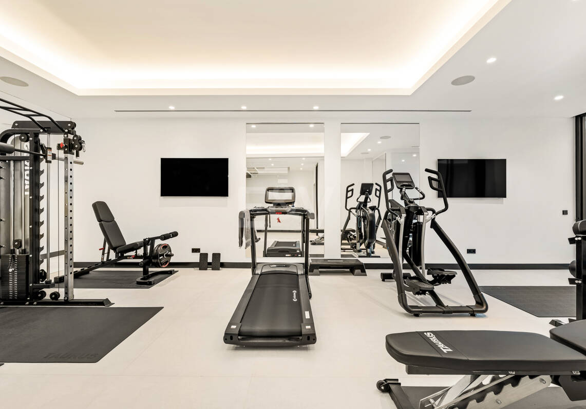 Villa contemporánea de lujo en Las Lomas del Marbella Club, Milla de Oro de Marbella