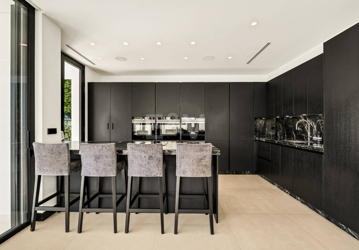 Villa contemporánea de lujo en Las Lomas del Marbella Club, Milla de Oro de Marbella