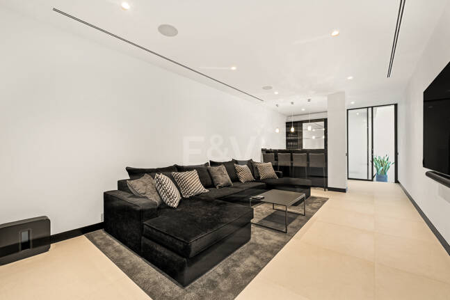 Villa contemporánea de lujo en Las Lomas del Marbella Club, Milla de Oro de Marbella