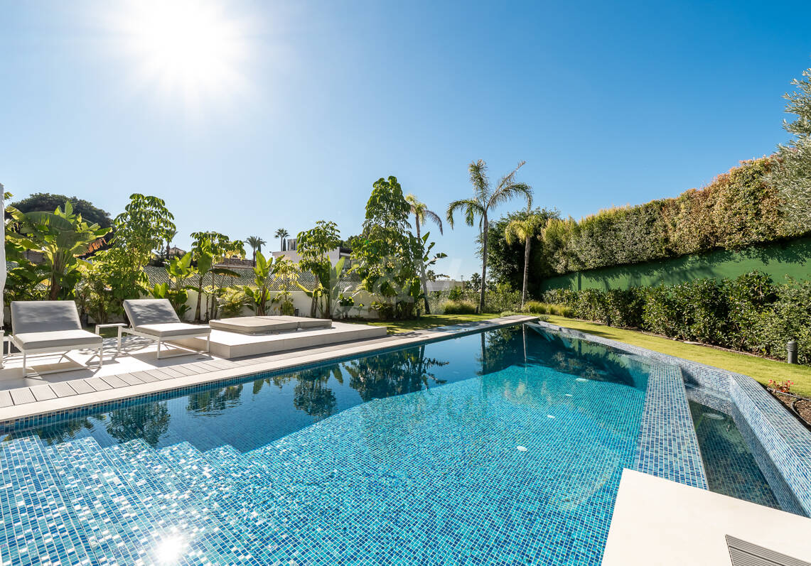 Villa contemporánea de lujo en Las Lomas del Marbella Club, Milla de Oro de Marbella