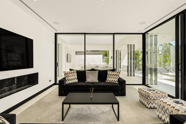 Villa contemporánea de lujo en Las Lomas del Marbella Club, Milla de Oro de Marbella