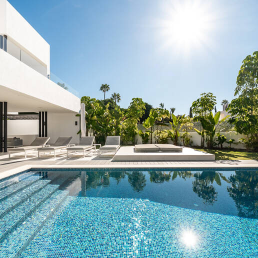 Villa contemporánea de lujo en Las Lomas del Marbella Club, Milla de Oro de Marbella